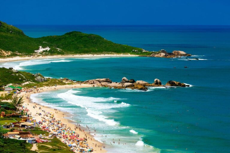 Viajar para Florianópolis: Onde a Ilha Encontra o Mar