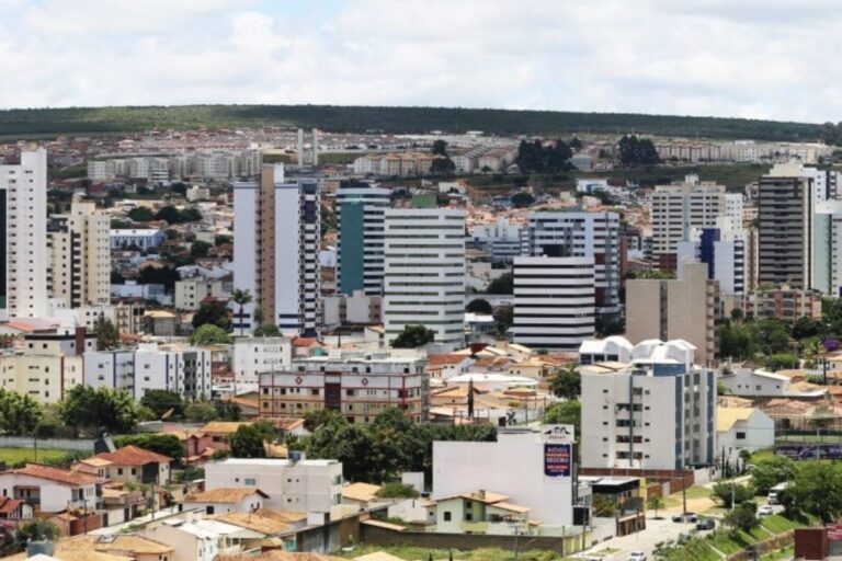 Viajar para Vitória da Conquista: Onde o Sertão Sobe na Montanha