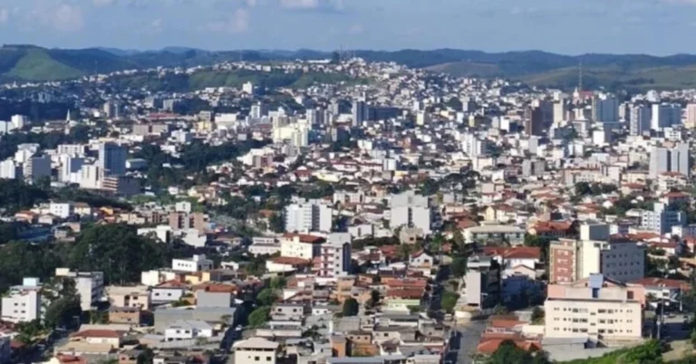 Barbacena: Onde o Inverno Mineiro Abraça a História e a Fé