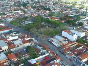 Conhecer Serrinha: Onde o Forró e a Fé Movem o Sertão Baiano