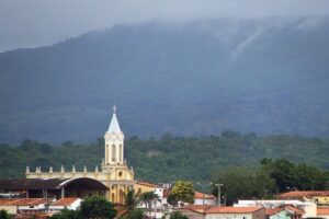 Crato: Onde o Sertão Cearense Encontra a Cultura e a Fé